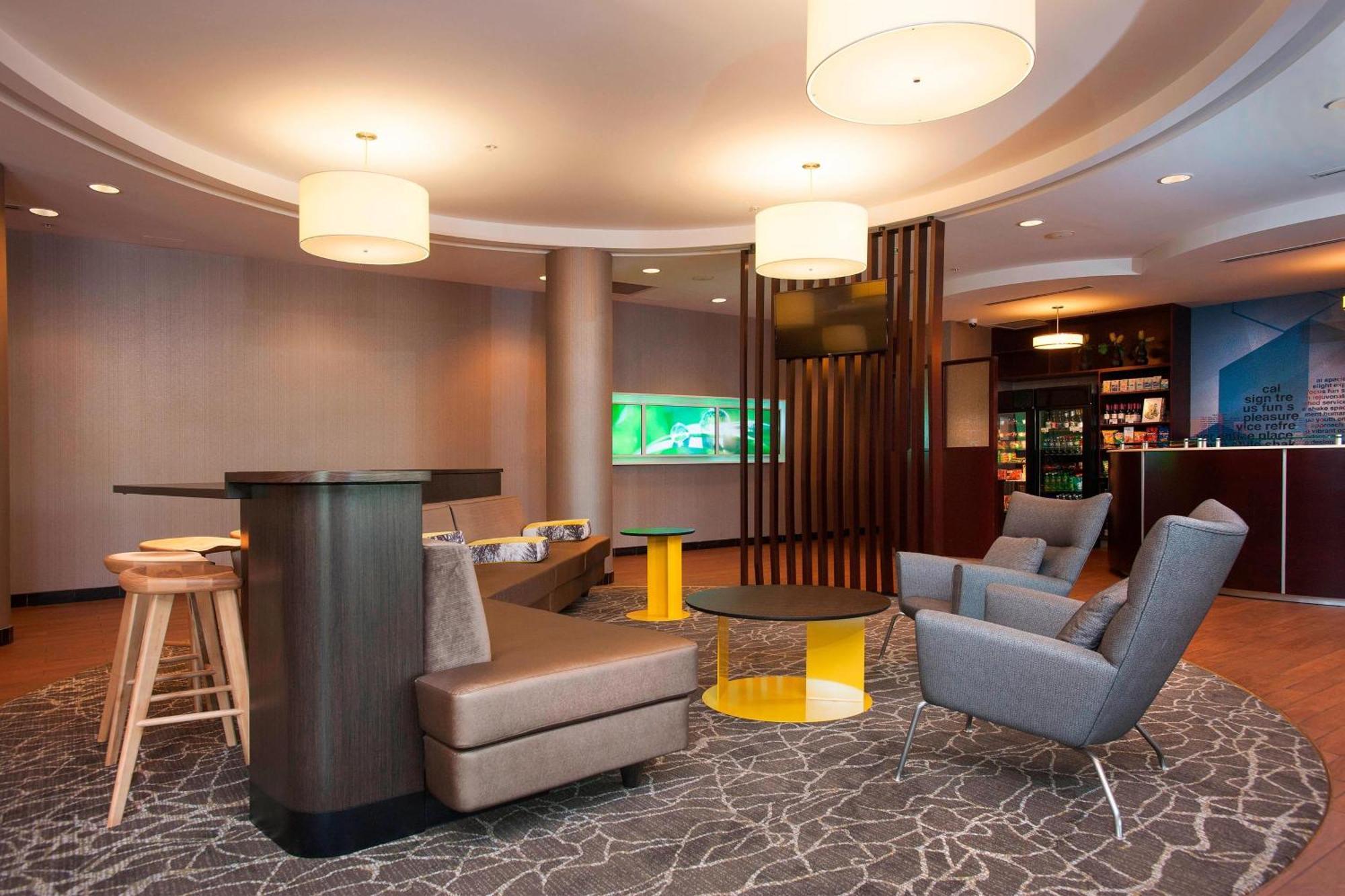 Springhill Suites Birmingham Colonnade Ngoại thất bức ảnh