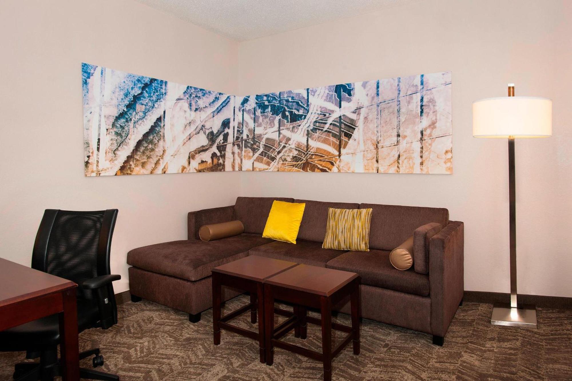 Springhill Suites Birmingham Colonnade Ngoại thất bức ảnh