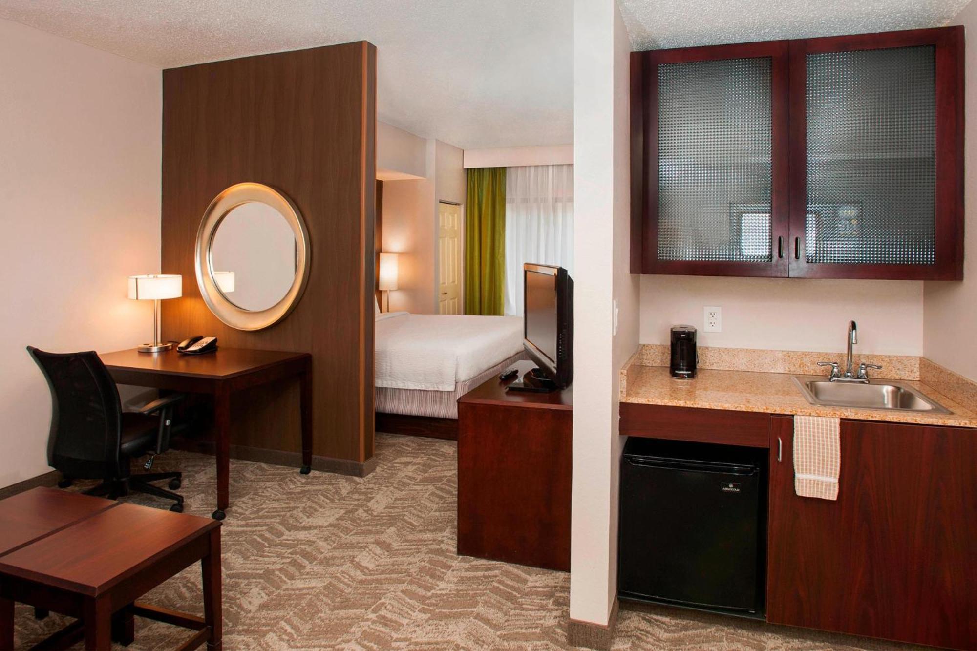 Springhill Suites Birmingham Colonnade Ngoại thất bức ảnh