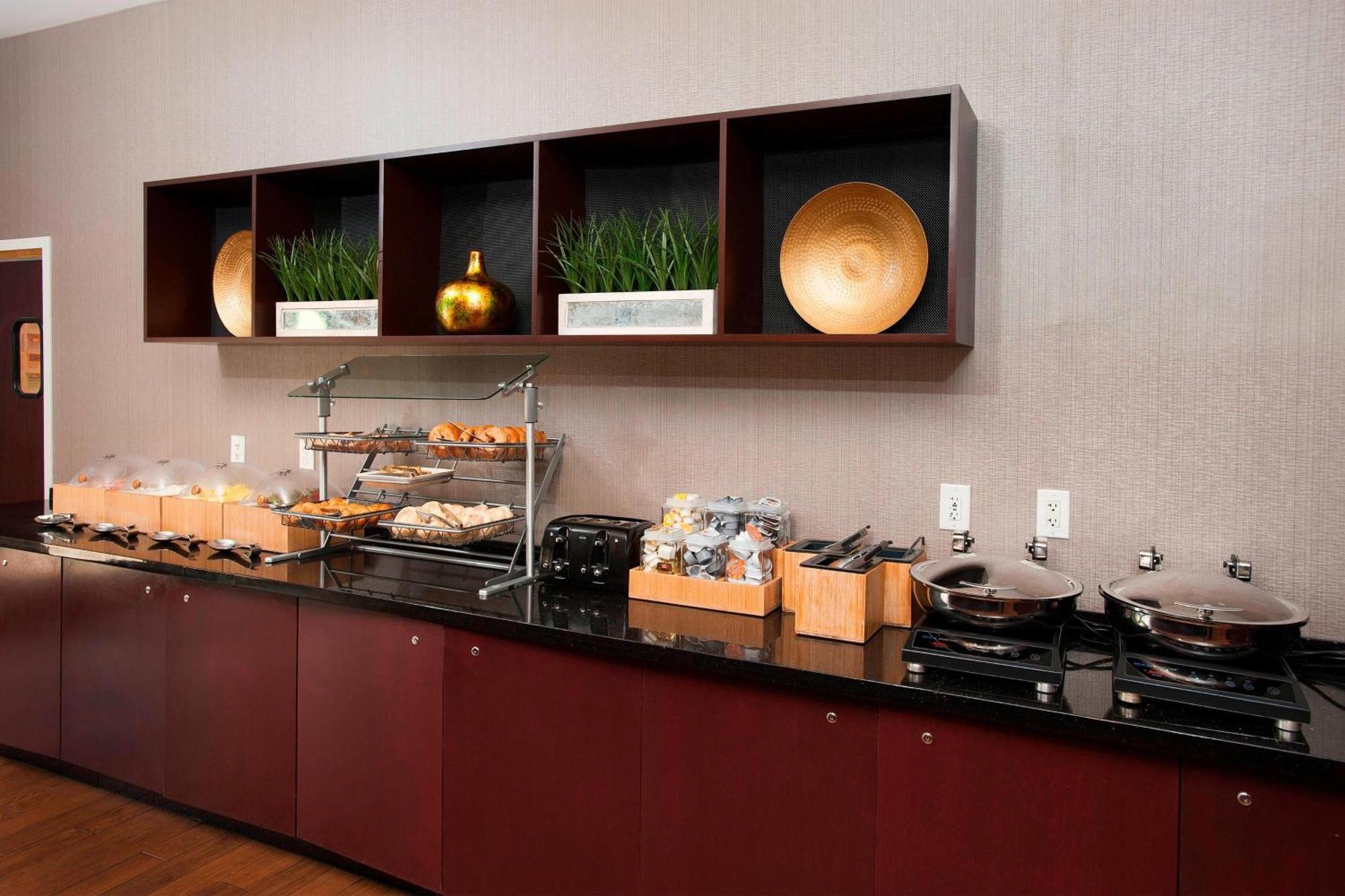 Springhill Suites Birmingham Colonnade Ngoại thất bức ảnh