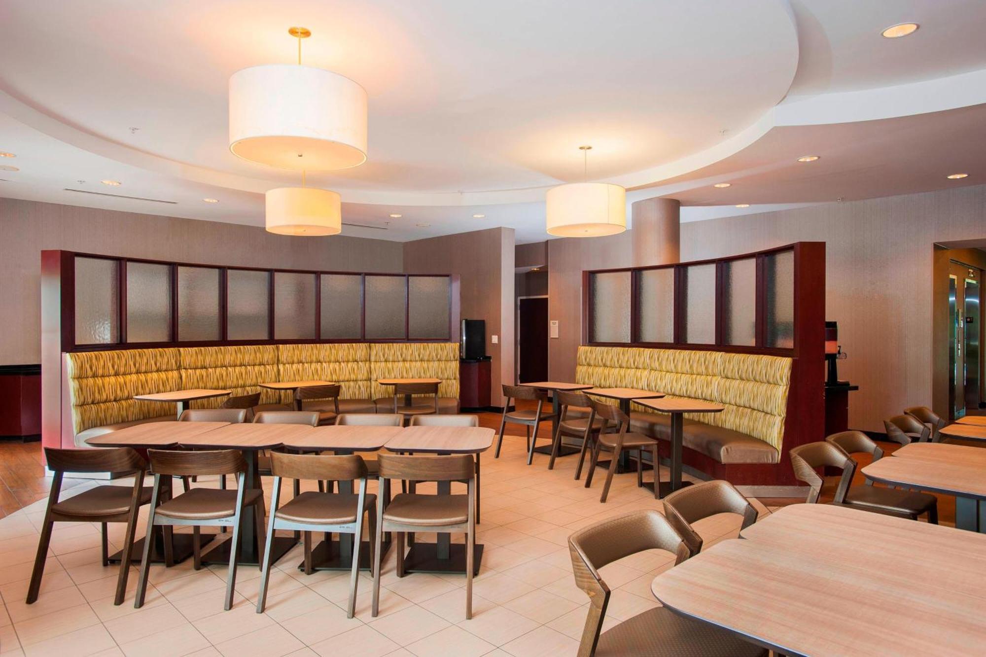 Springhill Suites Birmingham Colonnade Ngoại thất bức ảnh